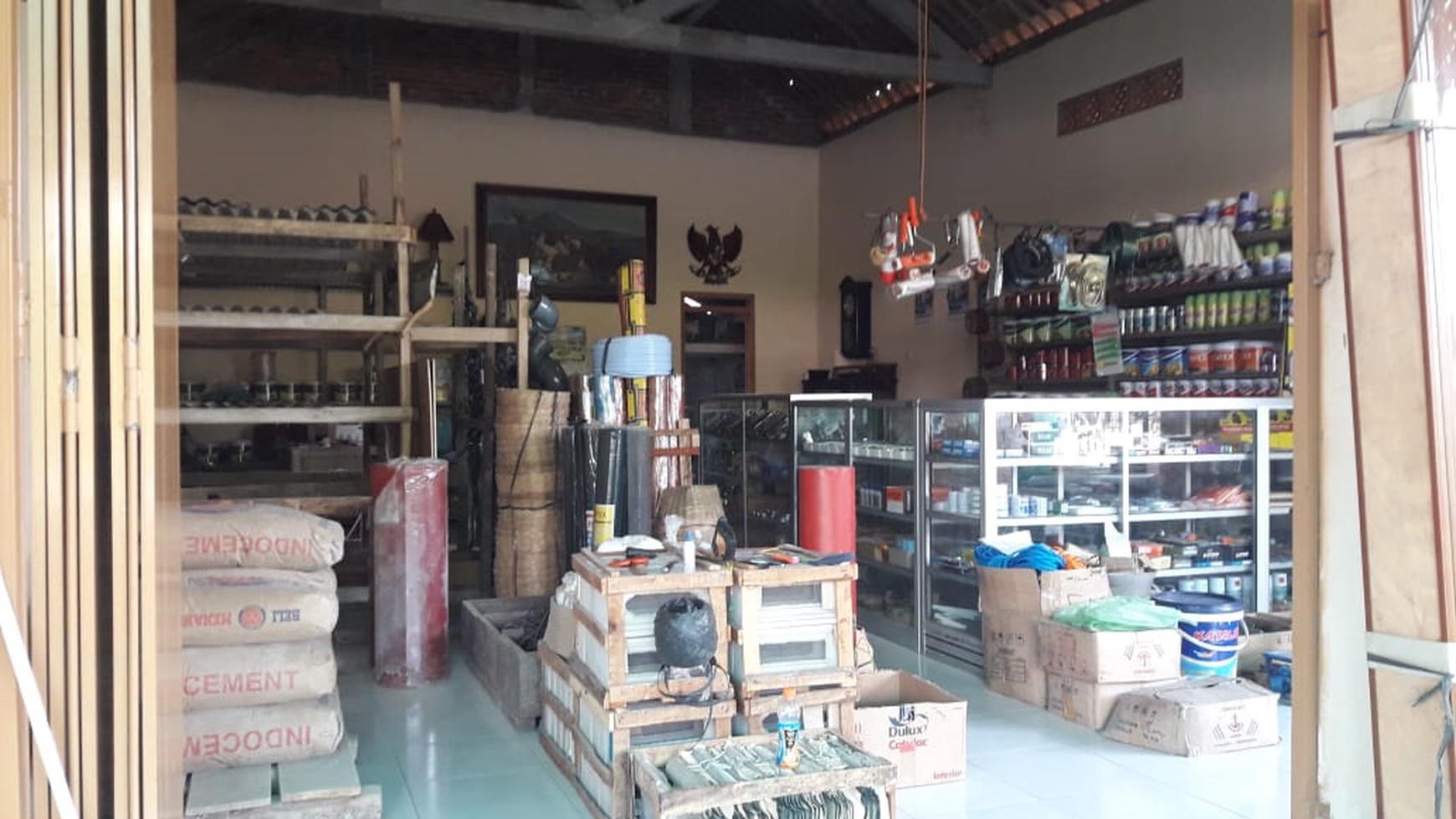 RUANG USAHA TOKO BANGUNAN+RUMAH, DI JL KALI ANGKRIK, KEBON AGUNG, MAGELANG.