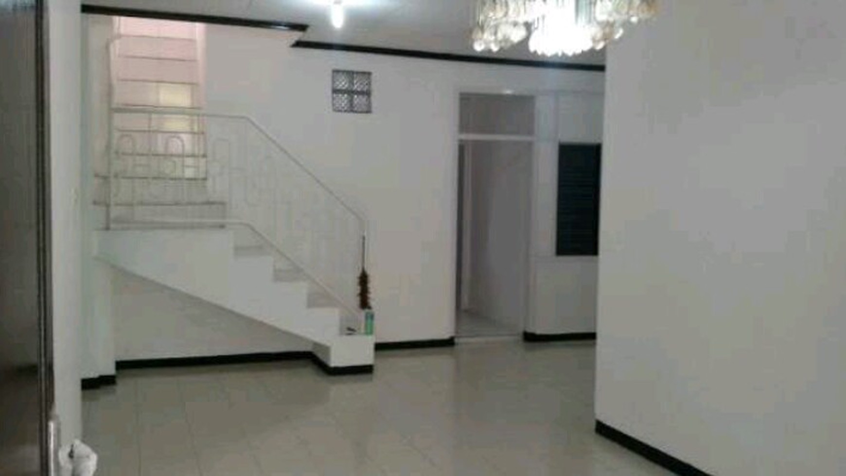 disewakan rumah rungkut murah