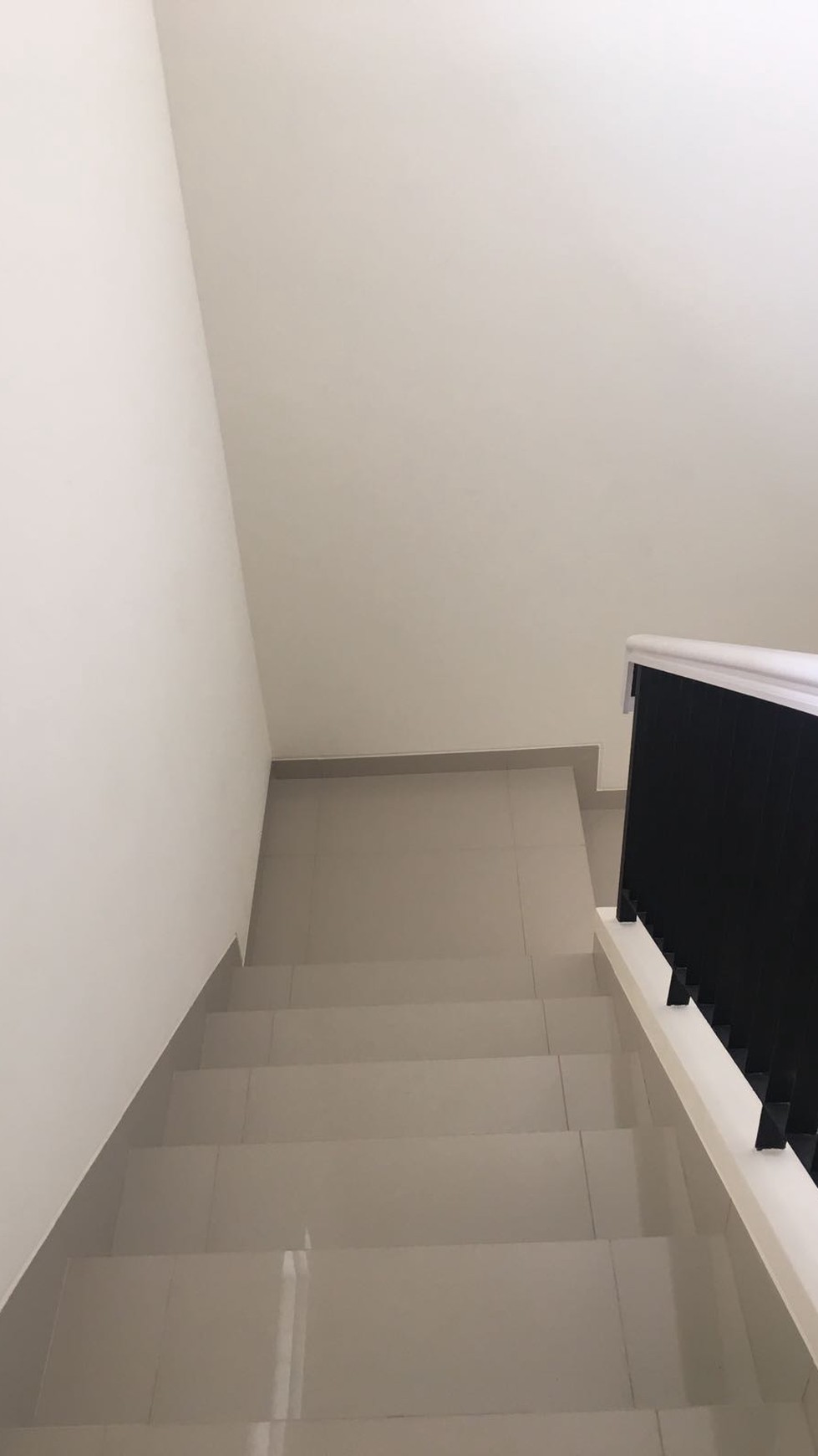 Dijual Rumah di Suvarna Sutera Cluster Bahana - Tangerang