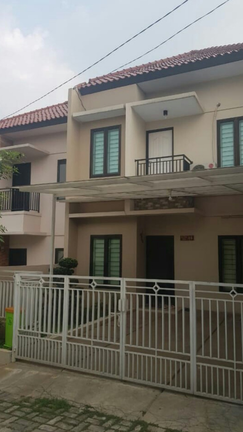 Rumah Cantik Minimalis 64m 2Lt, harga 800 Jt nego