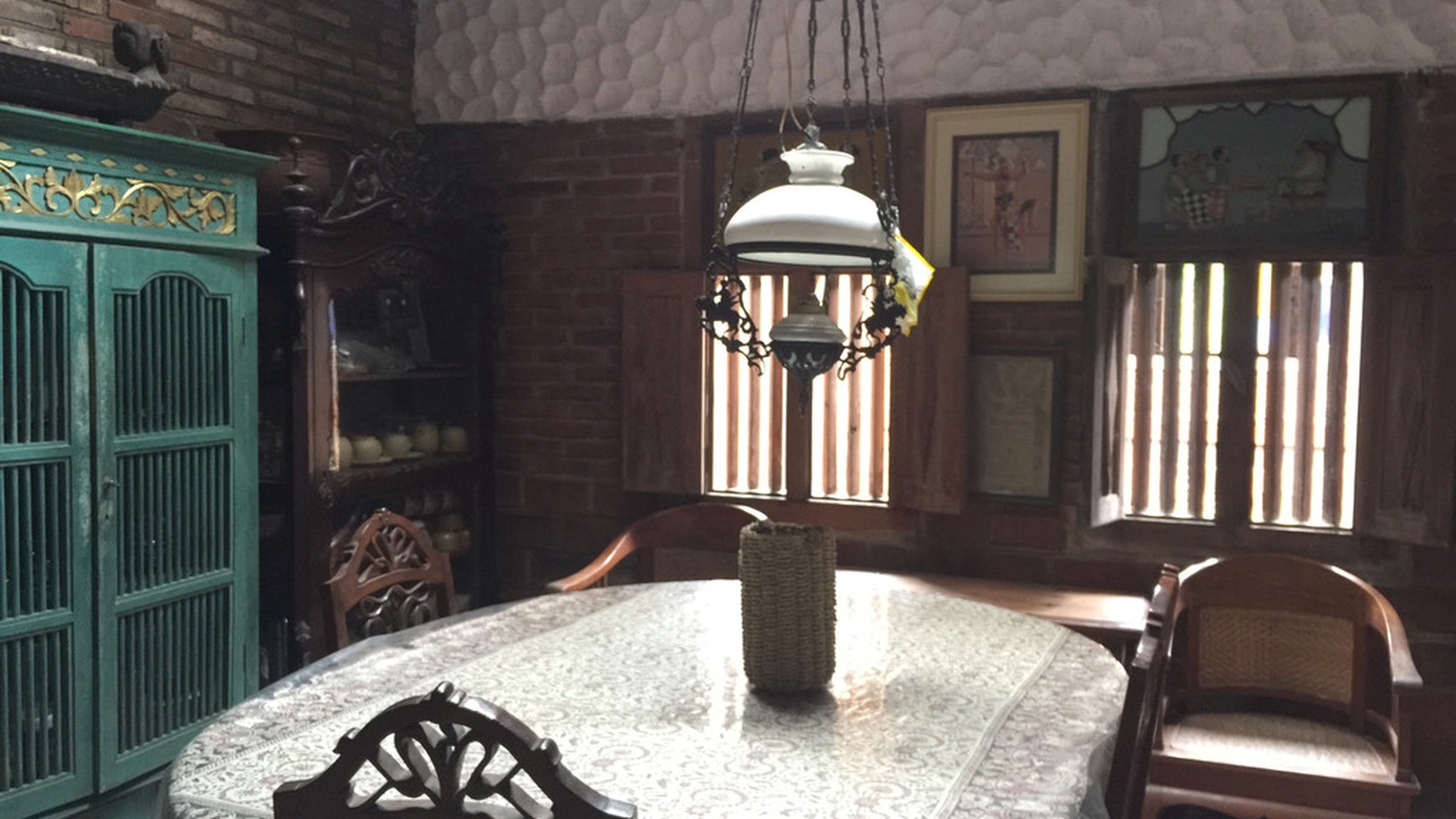 RUMAH ANTIQUE DI CANDI GEBANG , BARAT JOGJA BAY COCOK UNTUK HOMESTAY/RUMAH TINGGAL.