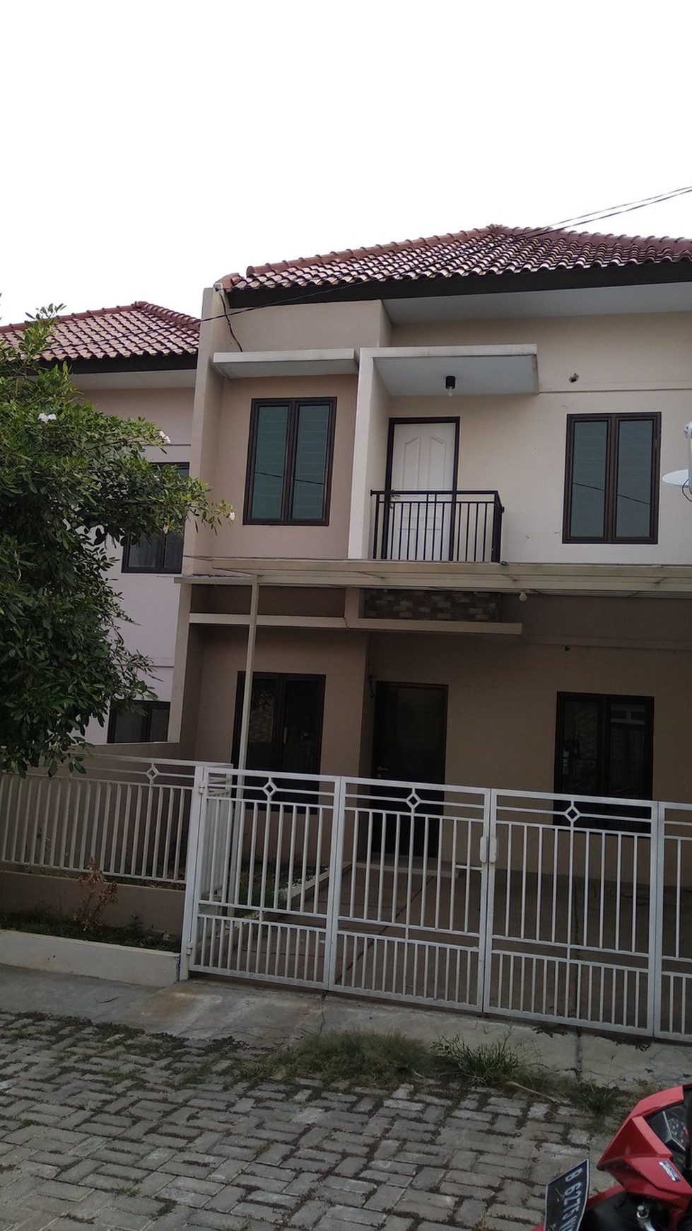 Rumah CLUSTER 2 LANTAI Minimalis di Pondok Aren, Luas 64 Meter, Harga 800 Juta Nego