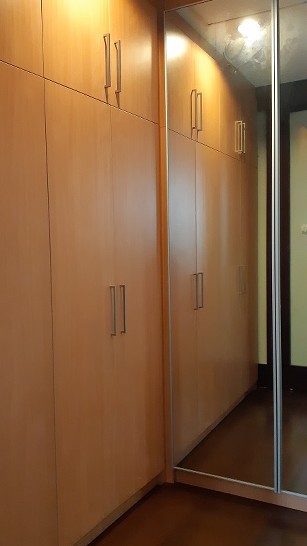 Apartemen di Pearl Garden Resort, Gatot Subroto, Jakarta Selatan, Furnished, Pool View