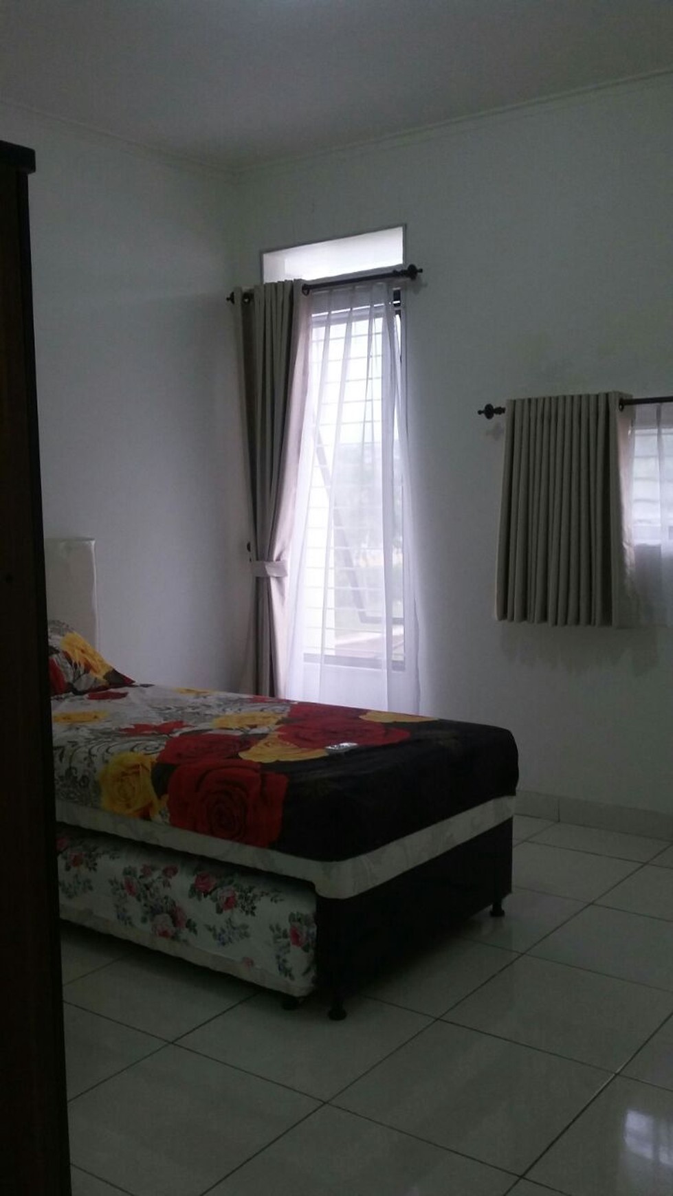 Dijual Rumah di Cluster Madrid Jl. Madrid Selatan - Palem Semi, Karawaci