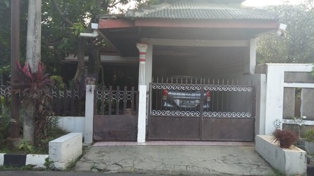 Rumah Besar Di Pulo Gebang Permai