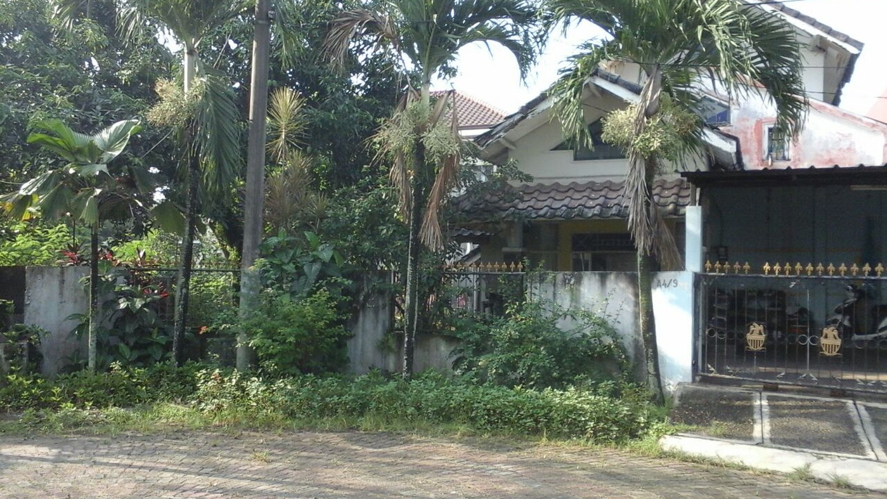 RUMAH di VILLA BINTARO REGENCY, Luas 390 Meter, 1,5 Lantai, Harga 2,65 M, NEGO.