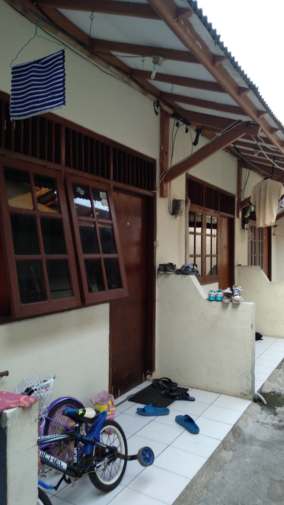 RUMAH + Kontrakan 6 Pintu, di MAMPANG PRAPATAN, Luas 500 Meter, Harga 20 JUTA / Meter, NEGO.