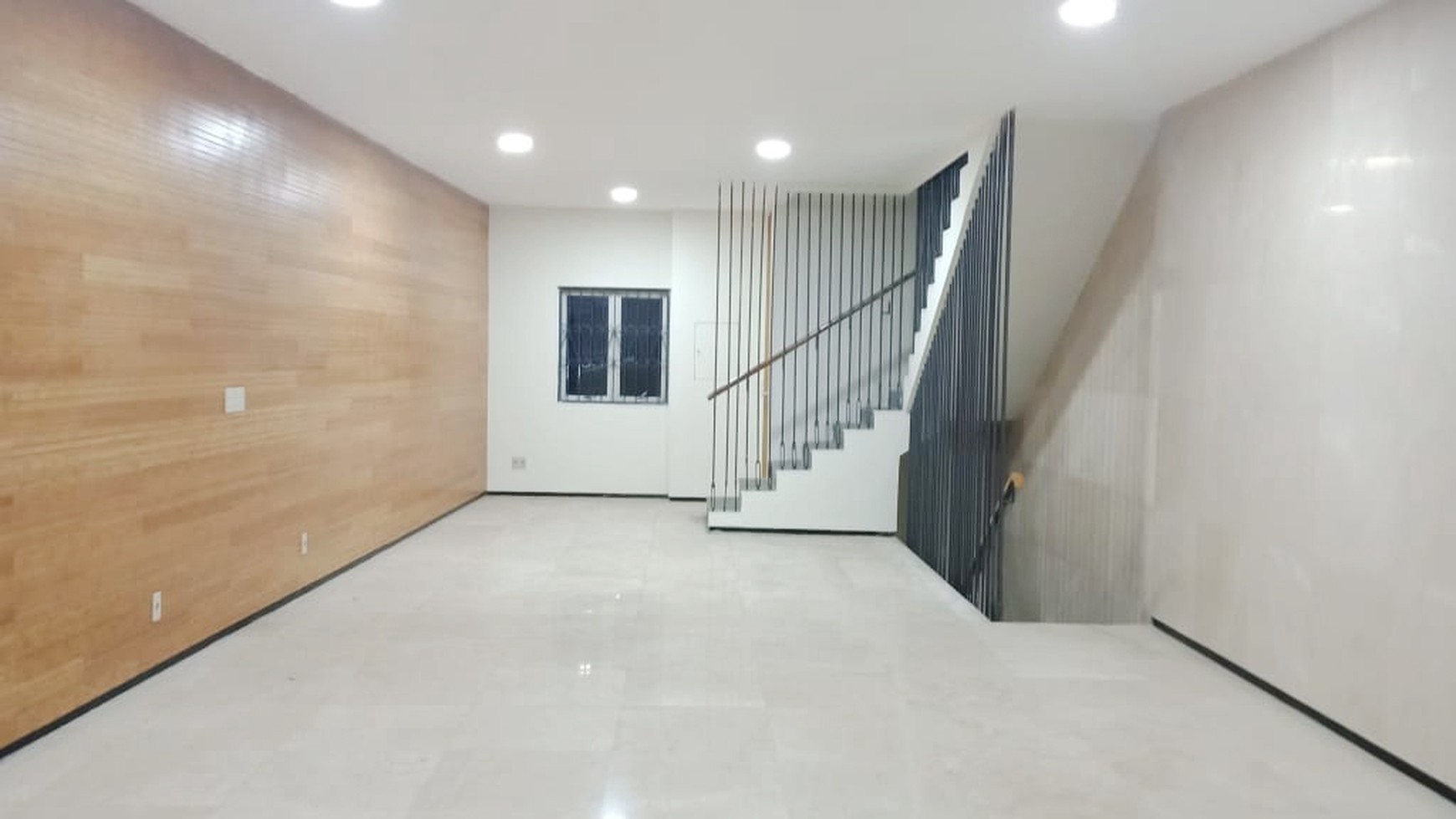 Ruko Strategis Di Tebet Barat, Jakarta Selatan