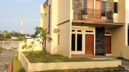 Rumah Bagus Di Cluster Puri Pakkita, Petukangan, Jakarta