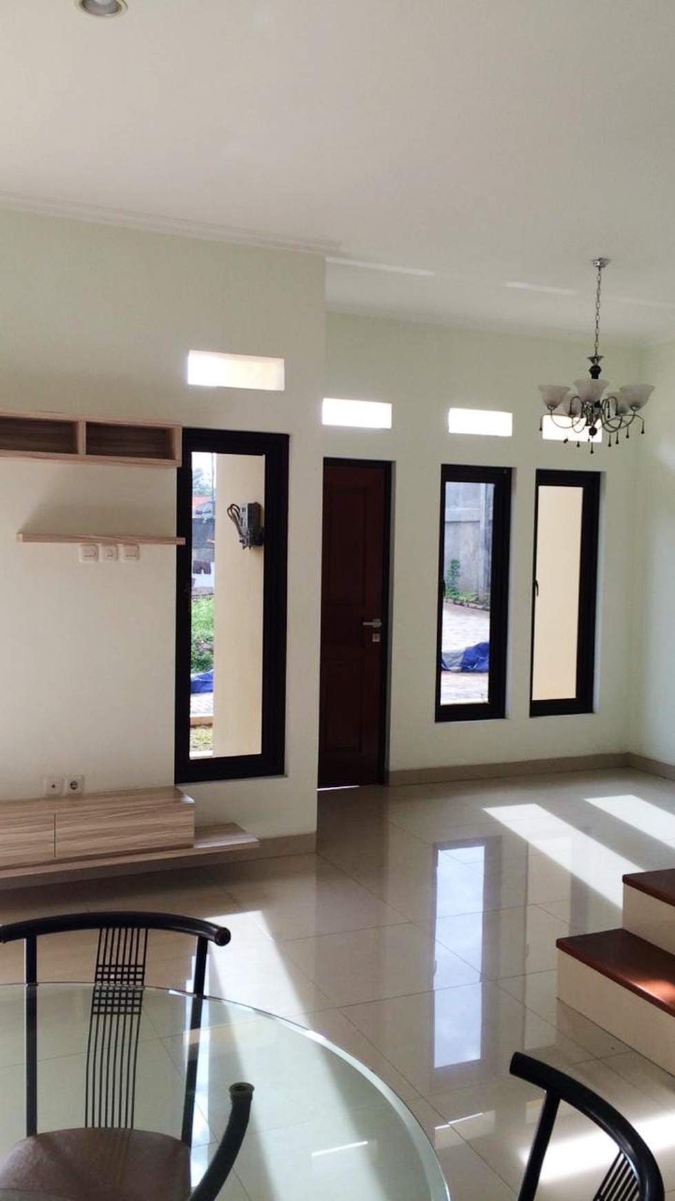 Rumah Bagus Di Cluster Puri Pakkita, Petukangan, Jakarta