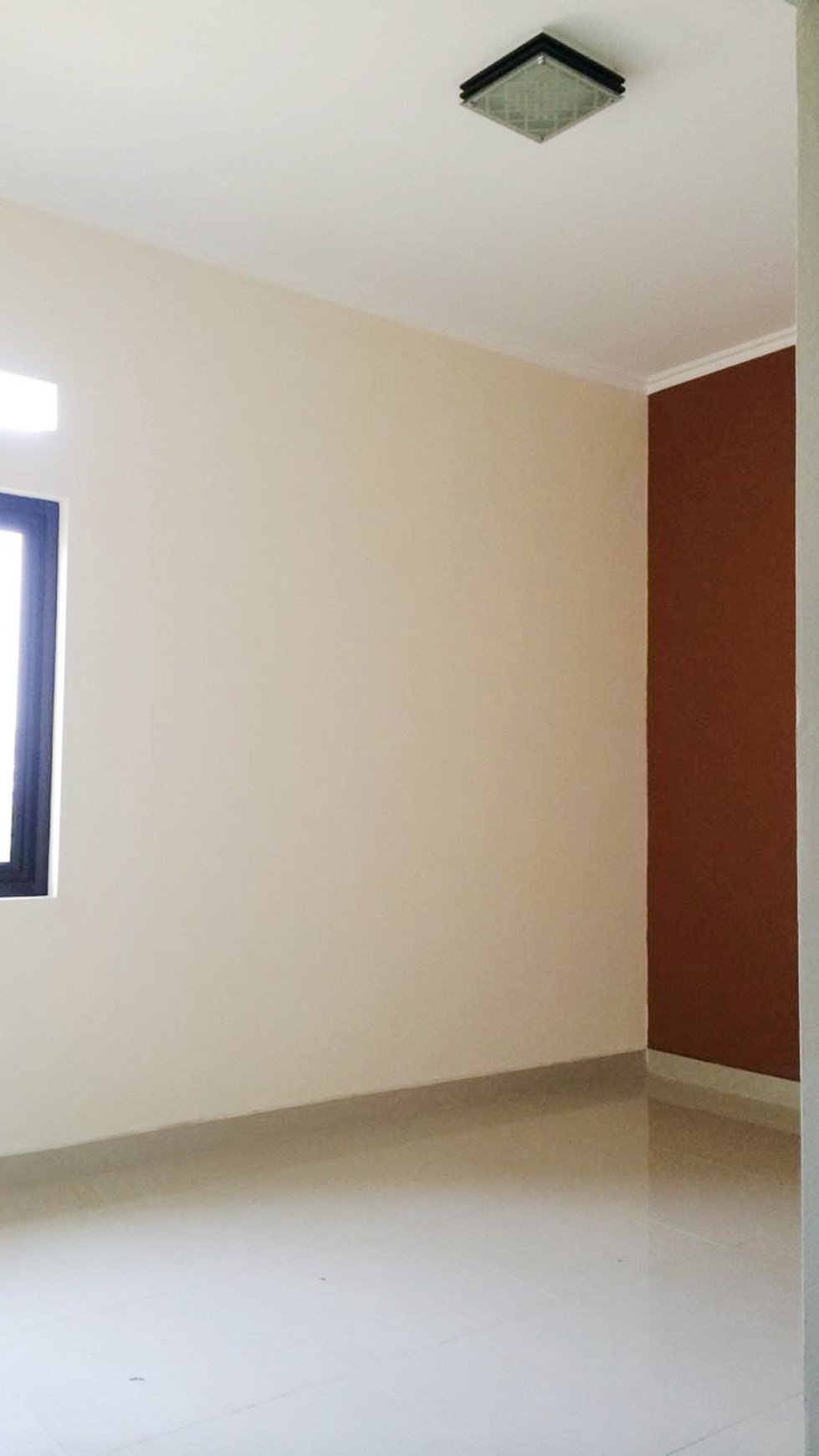 Rumah Bagus Di Cluster Puri Pakkita, Petukangan, Jakarta