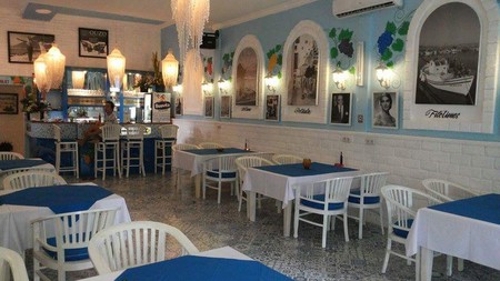 Business for rent on AA location!
