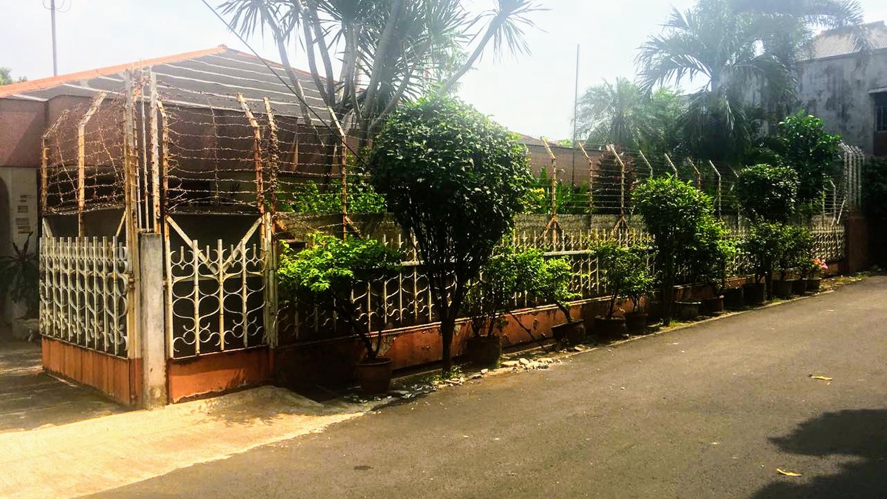 RUMAH TUA HITUNG TANAH SAJA, Luas 914 Meter, Harga 19,5 Juta/Meter.