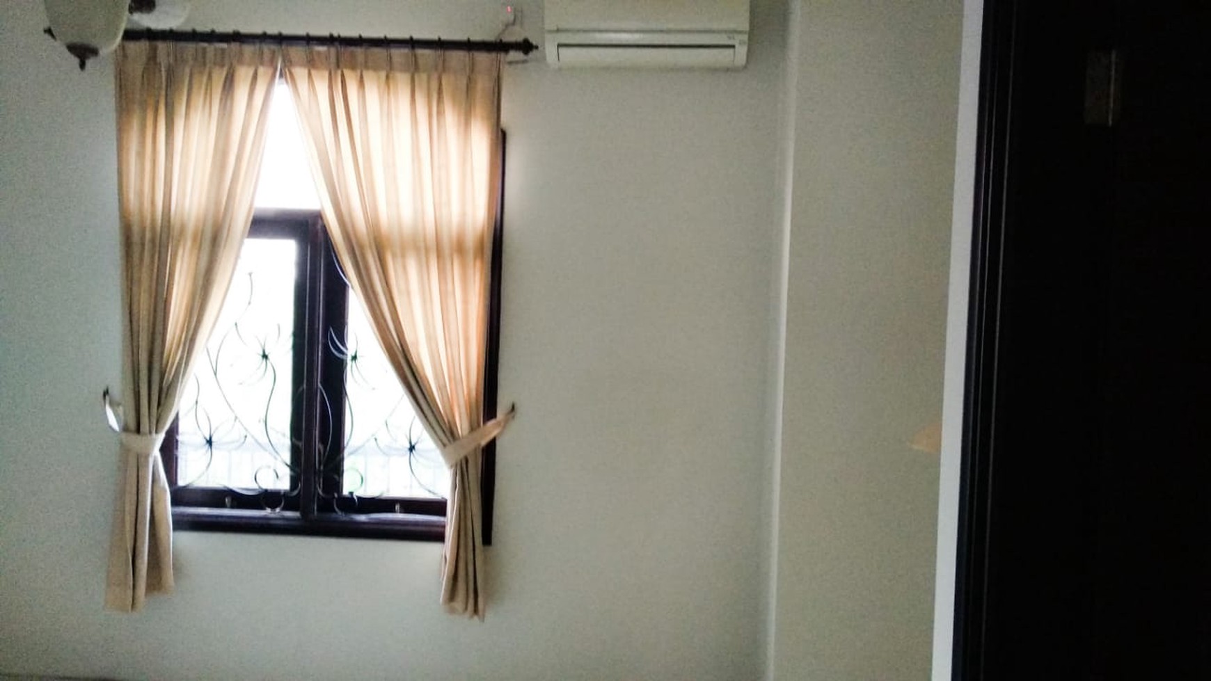 Disewakan rumah wisata bukit mas 6 kamar