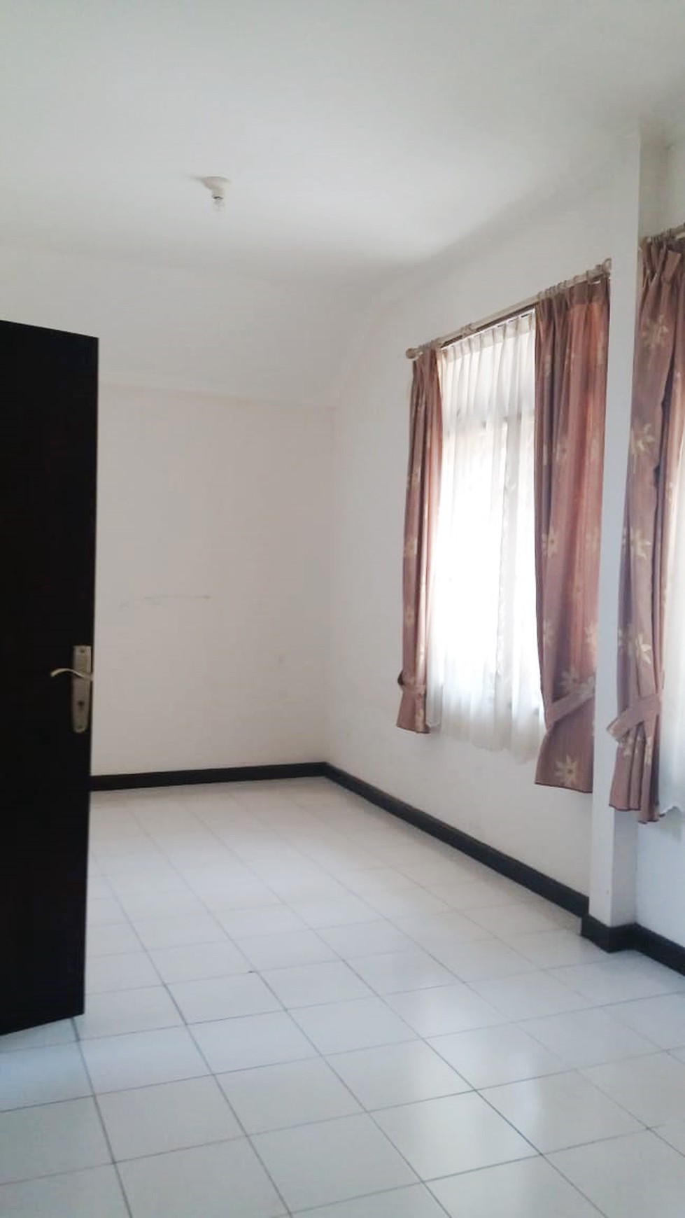 Rumah Nyaman dan Siap Huni di Kawasan Mandar, Bintaro