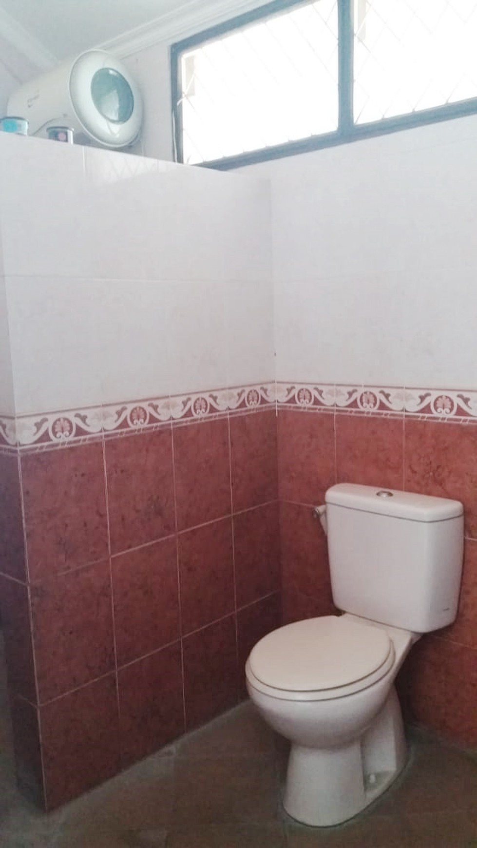 Rumah Nyaman dan Siap Huni di Kawasan Mandar, Bintaro