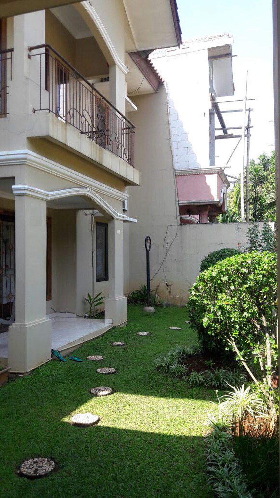 Perumahan Graha Cinere jalan lebar,bagus di Depok