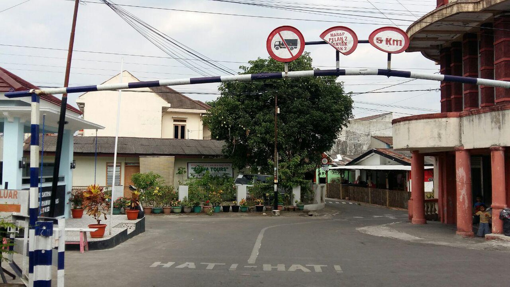 RUMAH KOST 16KT DI DEKAT KAMPUS UII, DALAM PERUMAHAN PERUM PAMUNGKAS