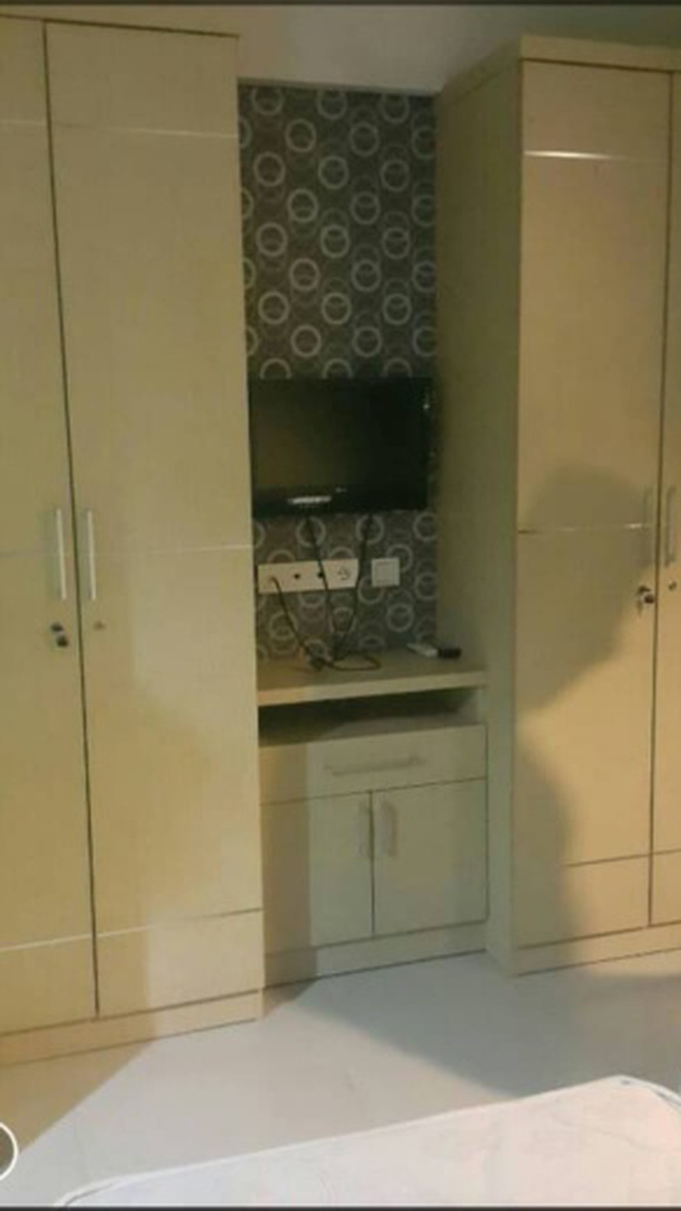 Sewa Apartemen The Square dekat Universitas Petra