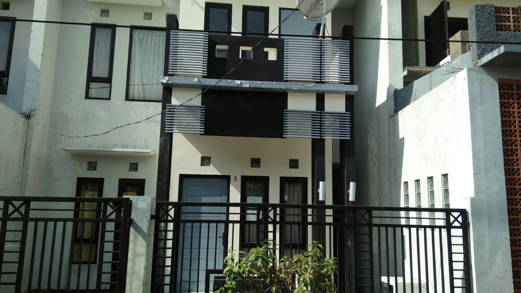 dijual rumah minimalis sedati 7x15 2 lantai
