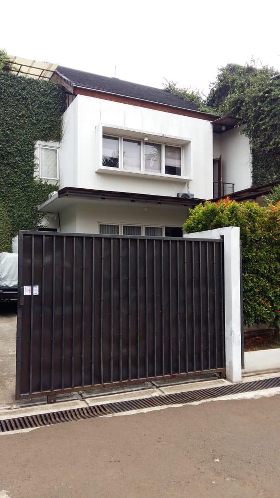 Rumah Bagus,Cantik,siap huni  di Bintaro Jaya 9