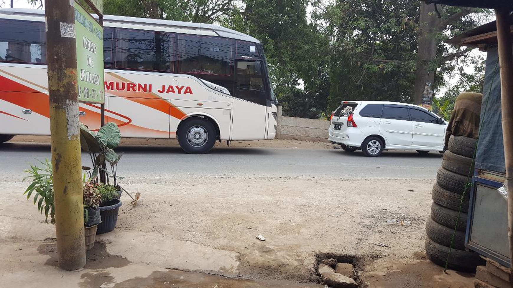 Dijual Tanah & Kios di Jl. Raya Legok - Legok, Tangerang
