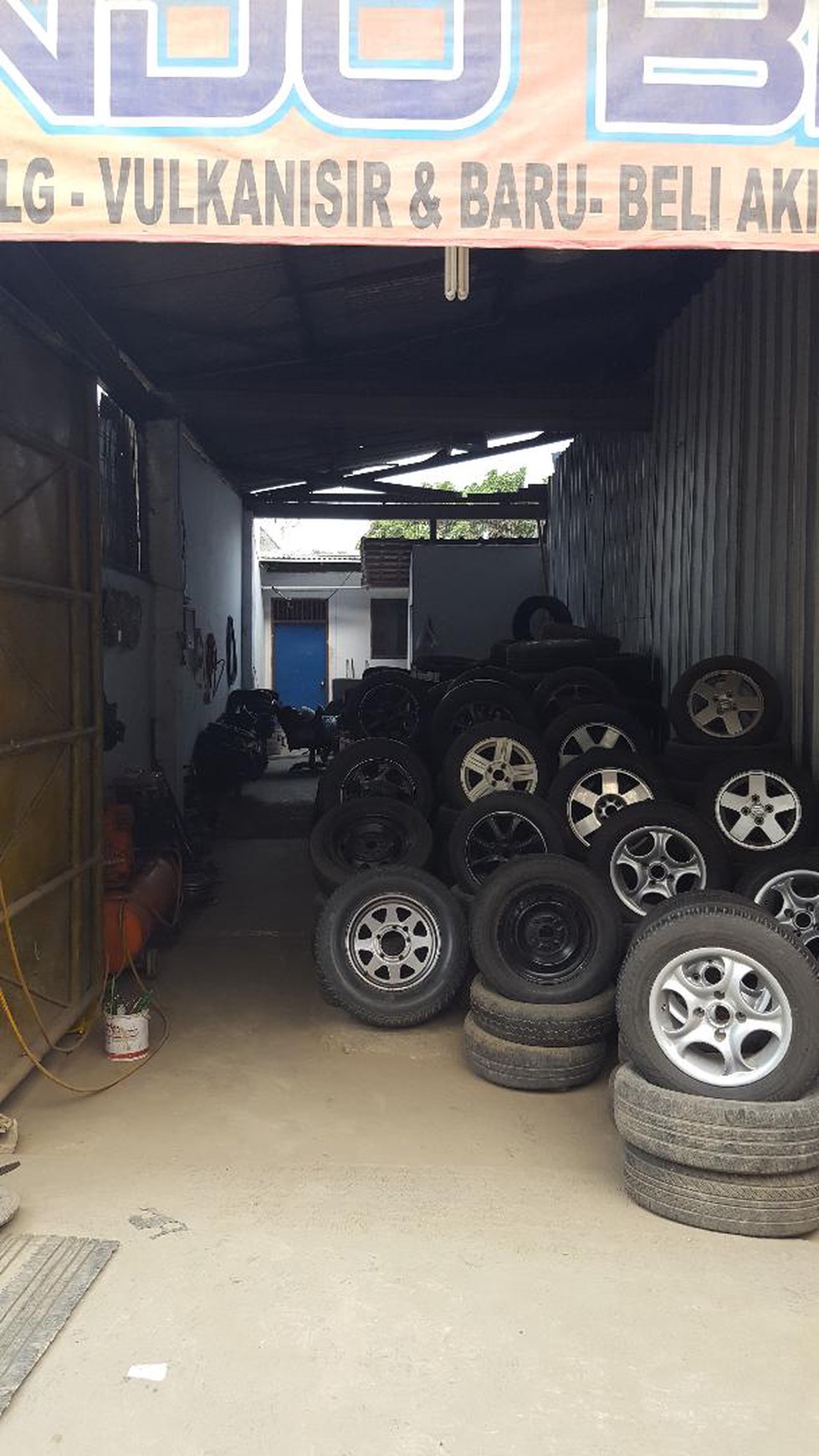 Dijual Tanah & Kios di Jl. Raya Legok - Legok, Tangerang
