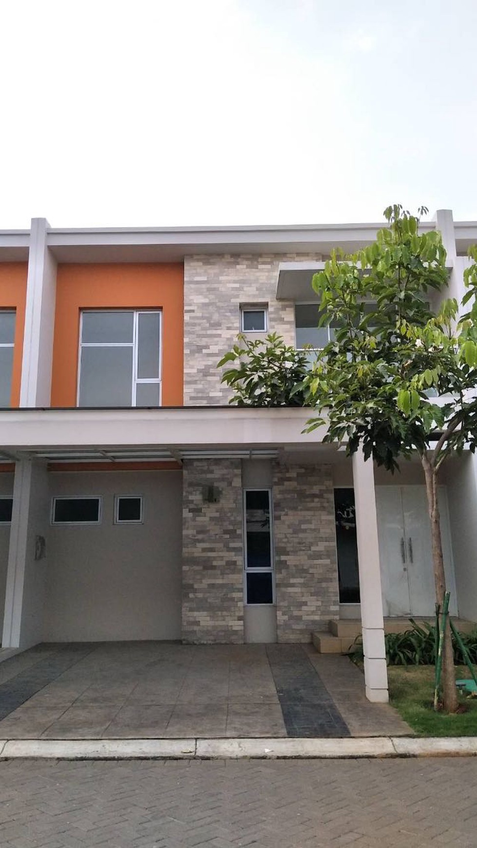 Rumah Baru 2 lantai di Cluster Eropa Agung Sedayu City Kelapa Gading. Jakarta Utara