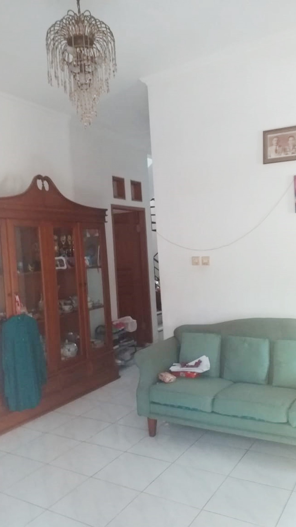 Rumah Nyaman dan Siap Huni di Kawasan Graha Raya, Bintaro