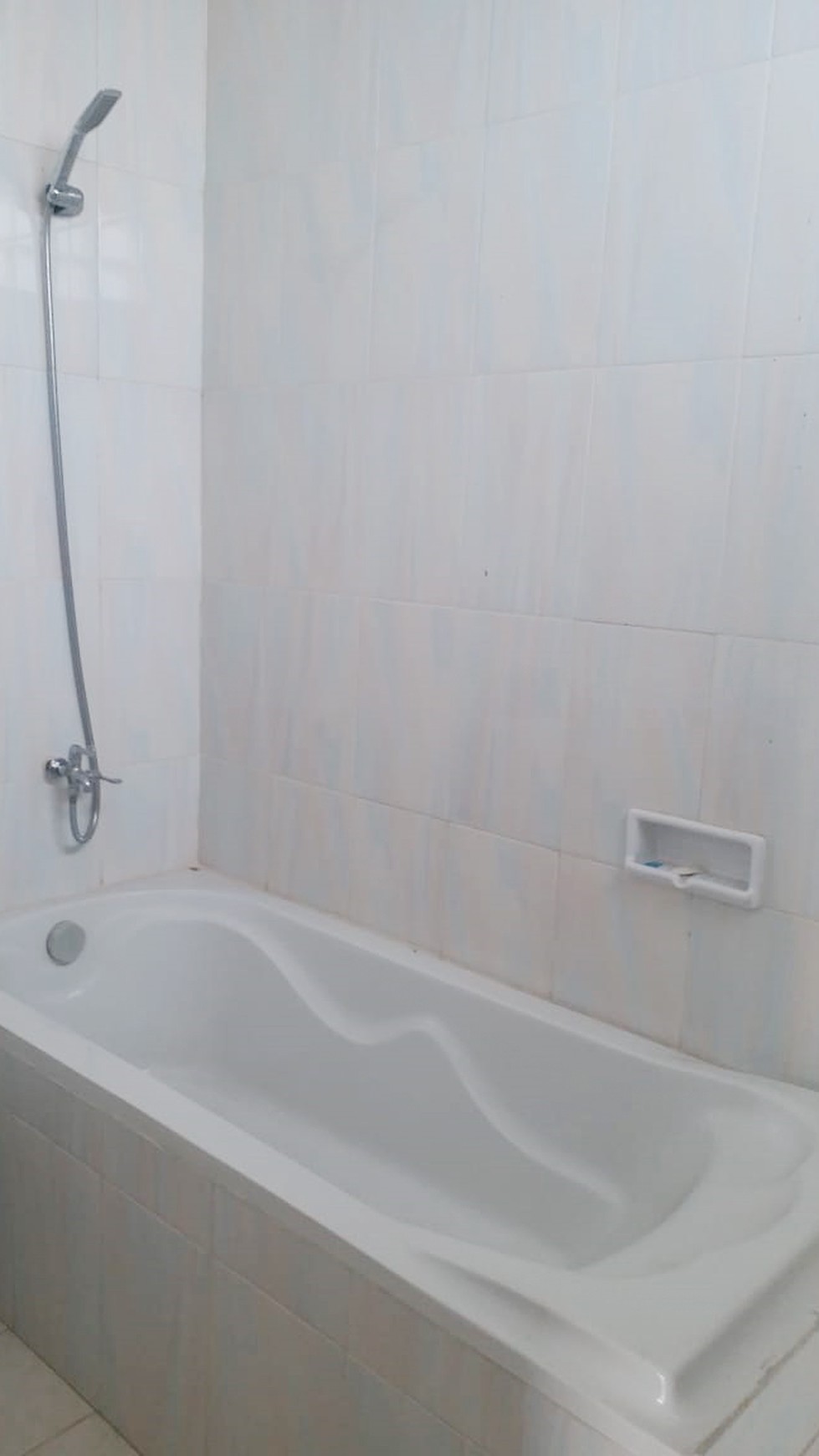 Rumah Nyaman dan Siap Huni di Kawasan Graha Raya, Bintaro