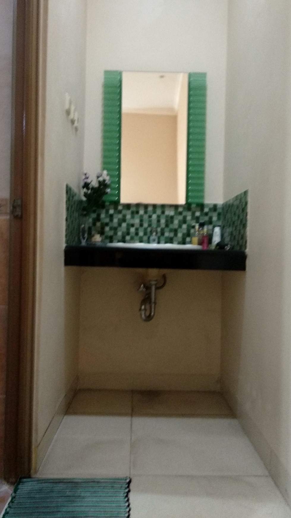 Rumah siap huni di pesanggrahan