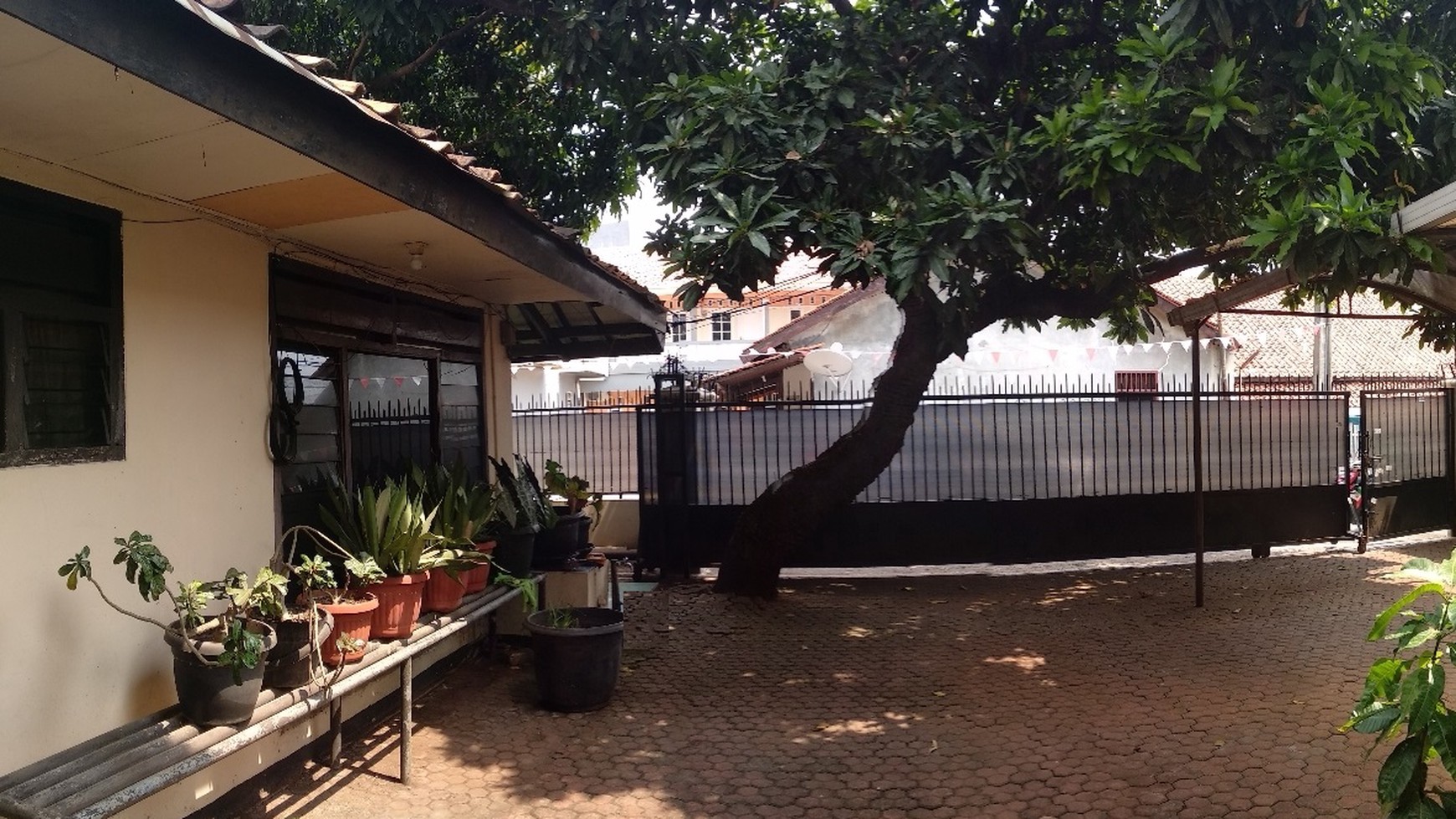 Rumah siap huni di pesanggrahan