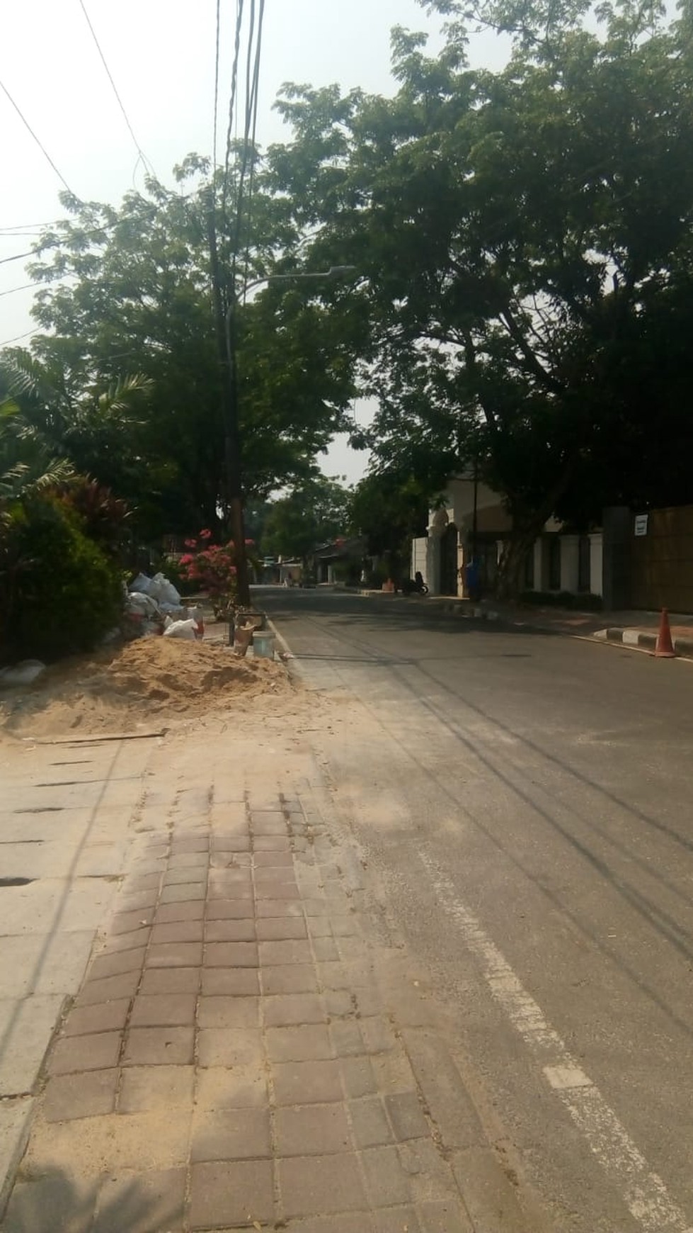 Rumah Hitung Tanah Di Cikini - Jakarta Pusat