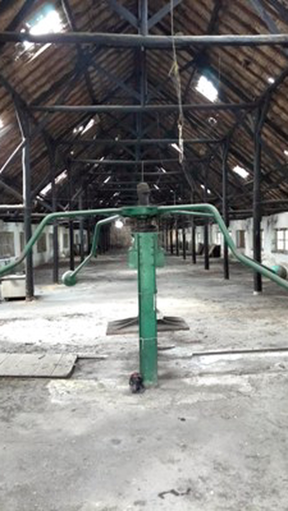 Gudang + Kantor, Lokasi Strategis, Nol Jalan Propinsi, Siap Pakai - YA -