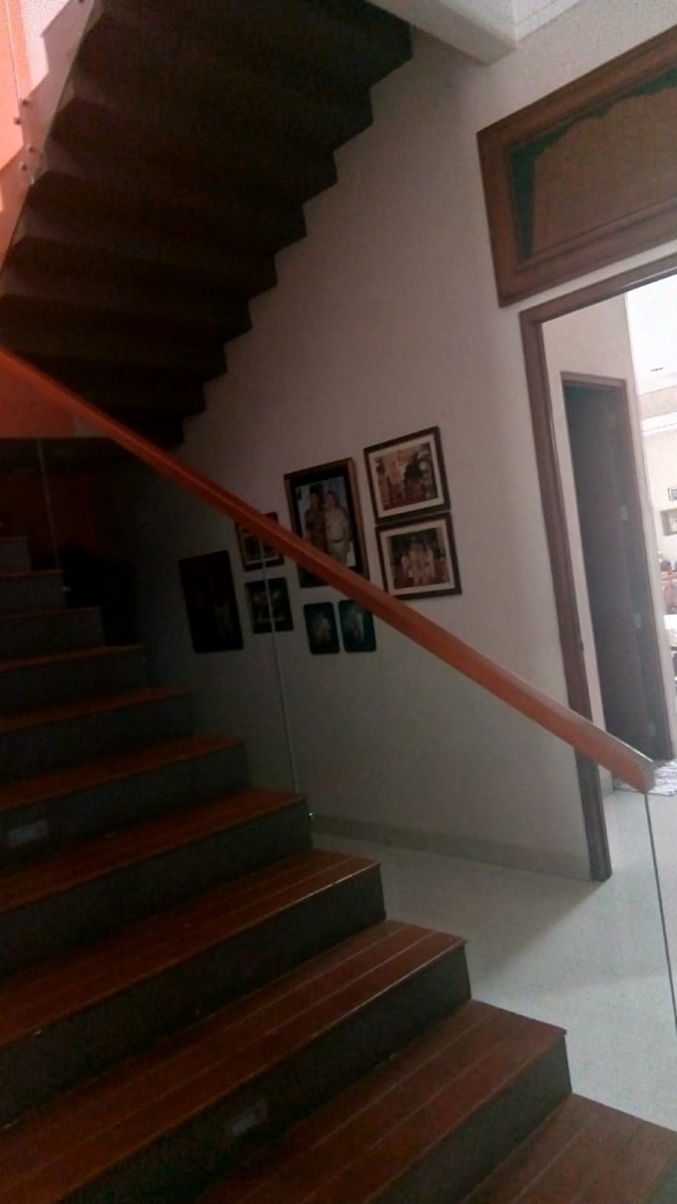 Rumah Cantik Siap Huni Di Kebon Jeruk - Jakarta Barat