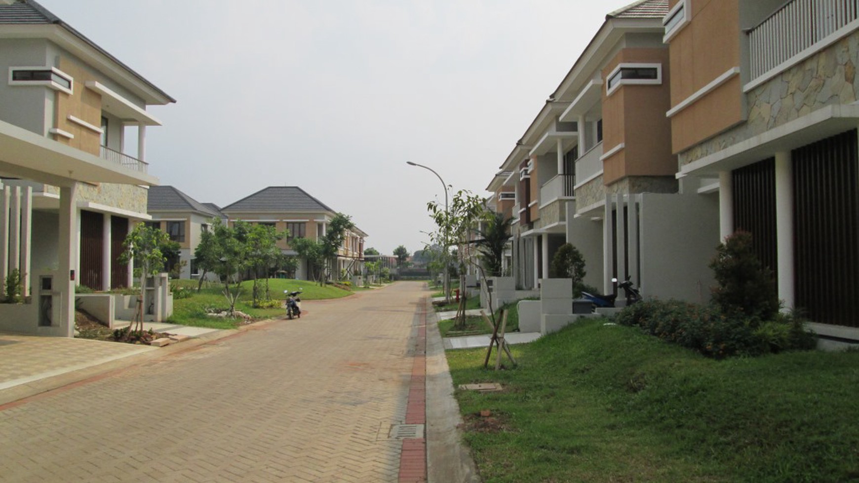 Rumah Nyaman dan Siap Huni di Kawasan Discovery, Bintaro