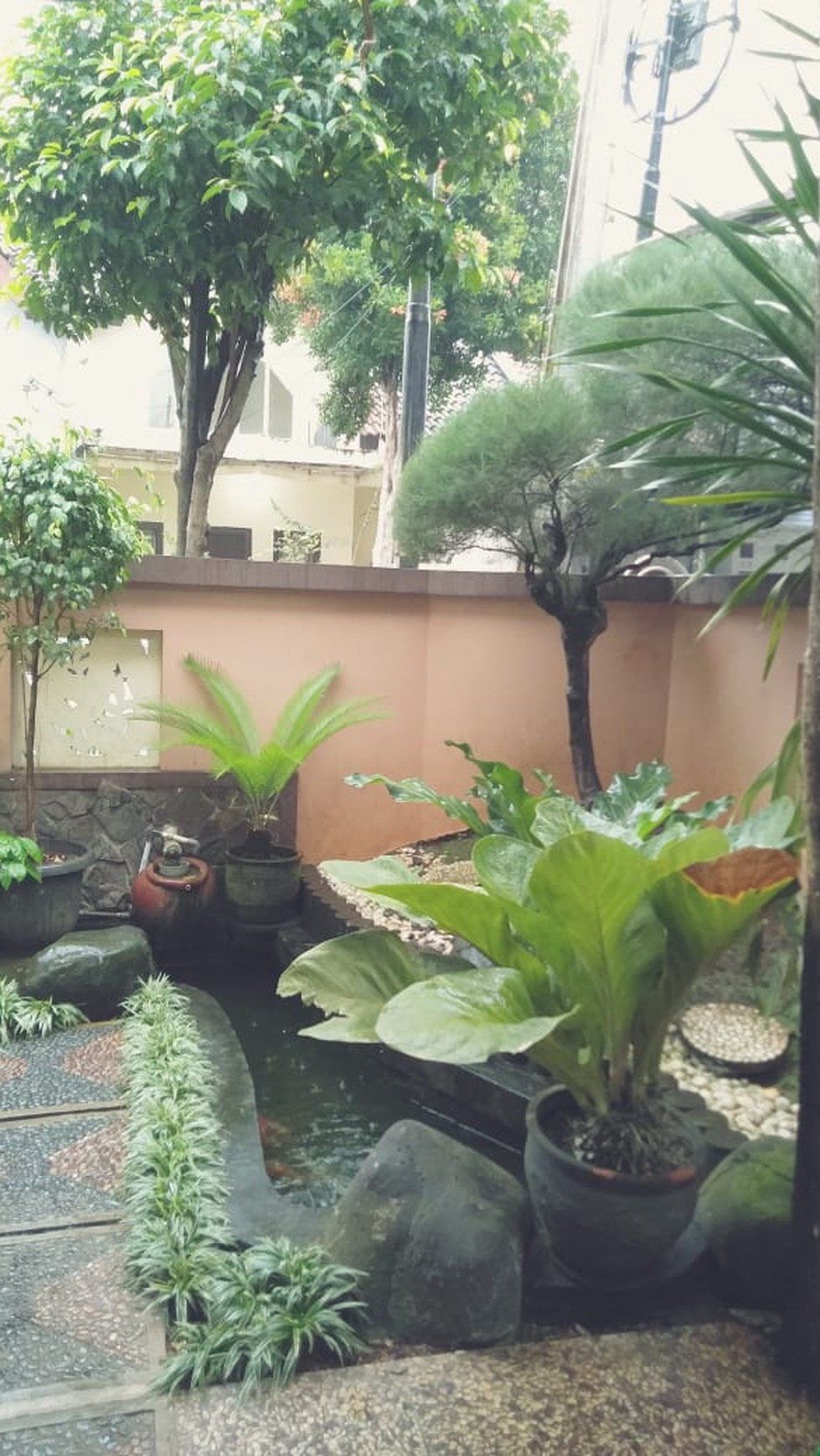 Rumah HOOK 2 Lantai di Komplek Griya Kencana Ciledug, Luas 122 M, Harga 1,1 m, NEGO.#TS