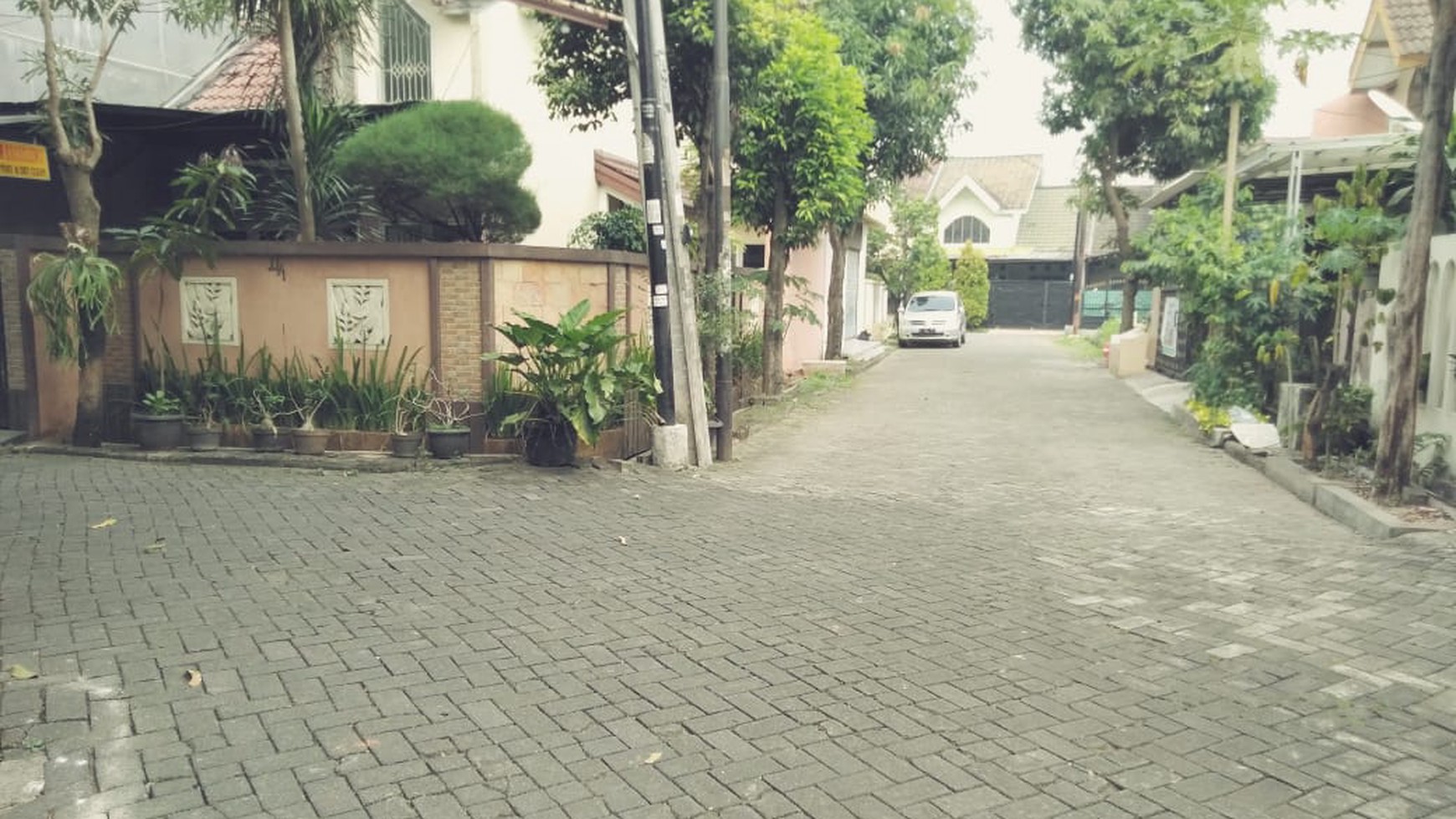 Rumah HOOK 2 Lantai di Komplek Griya Kencana Ciledug, Luas 122 M, Harga 1,1 m, NEGO.#TS