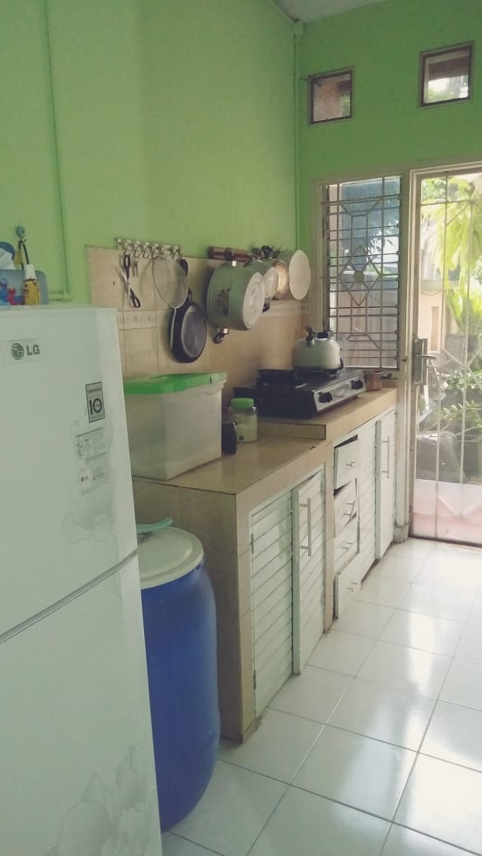 Rumah HOOK 2 Lantai di Komplek Griya Kencana Ciledug, Luas 122 M, Harga 1,1 m, NEGO.#TS