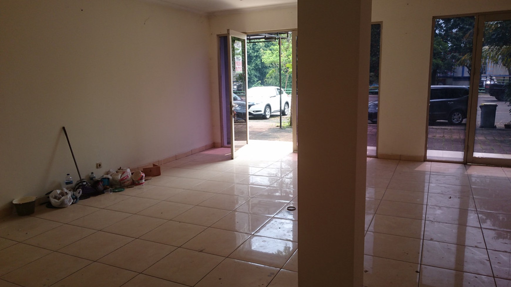 Dijual Rumah Usaha 2 Muka, depan Rukan, Belakang Rumah, siap huni