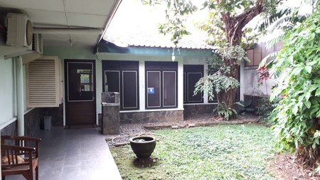 Rumah Hitung Tanah di Kebayoran Baru