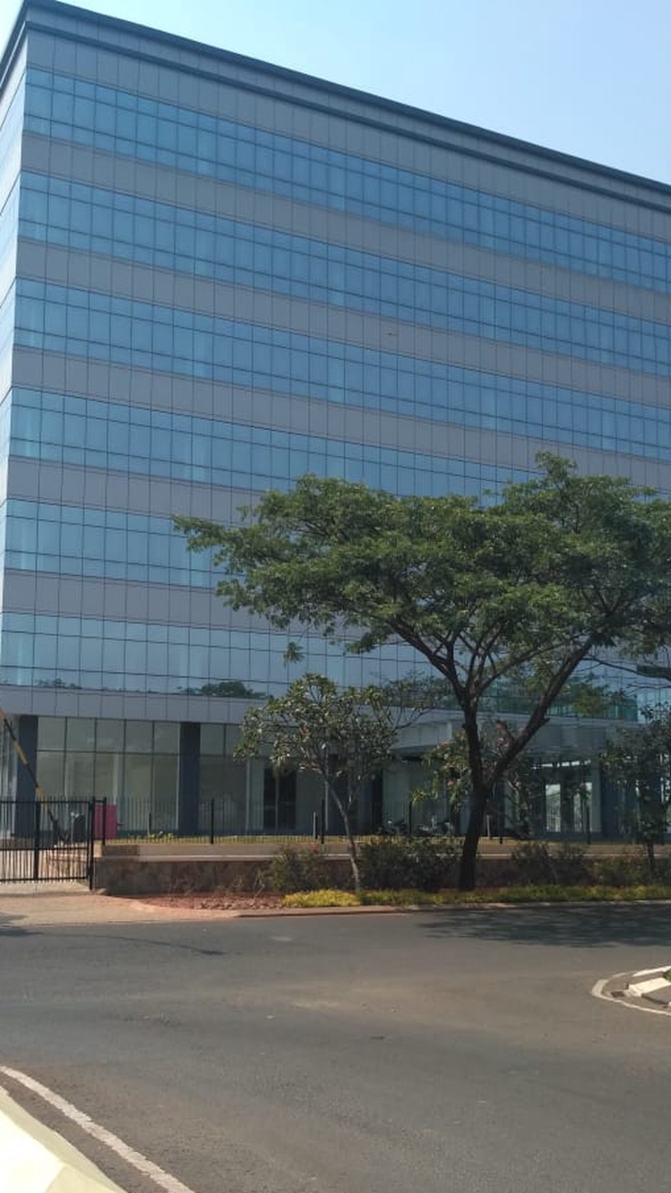 Gedung di jual/ disewakan