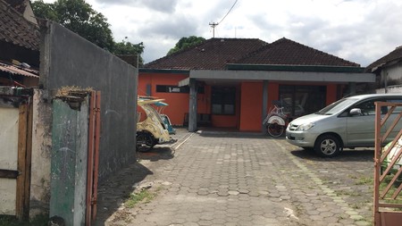TANAH LUAS TERDAPAT BANGUNAN DIATASNYA, JL PATEHAN, YOGYAKARTA