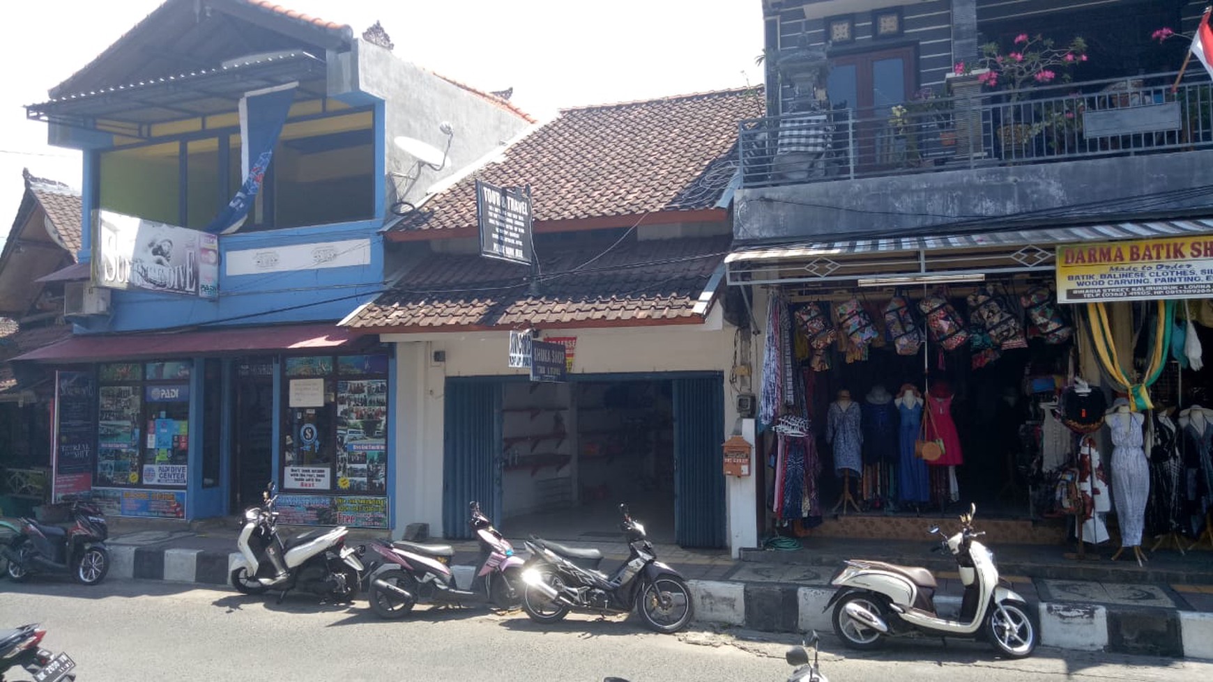 Best location shop for rent in central Lovina