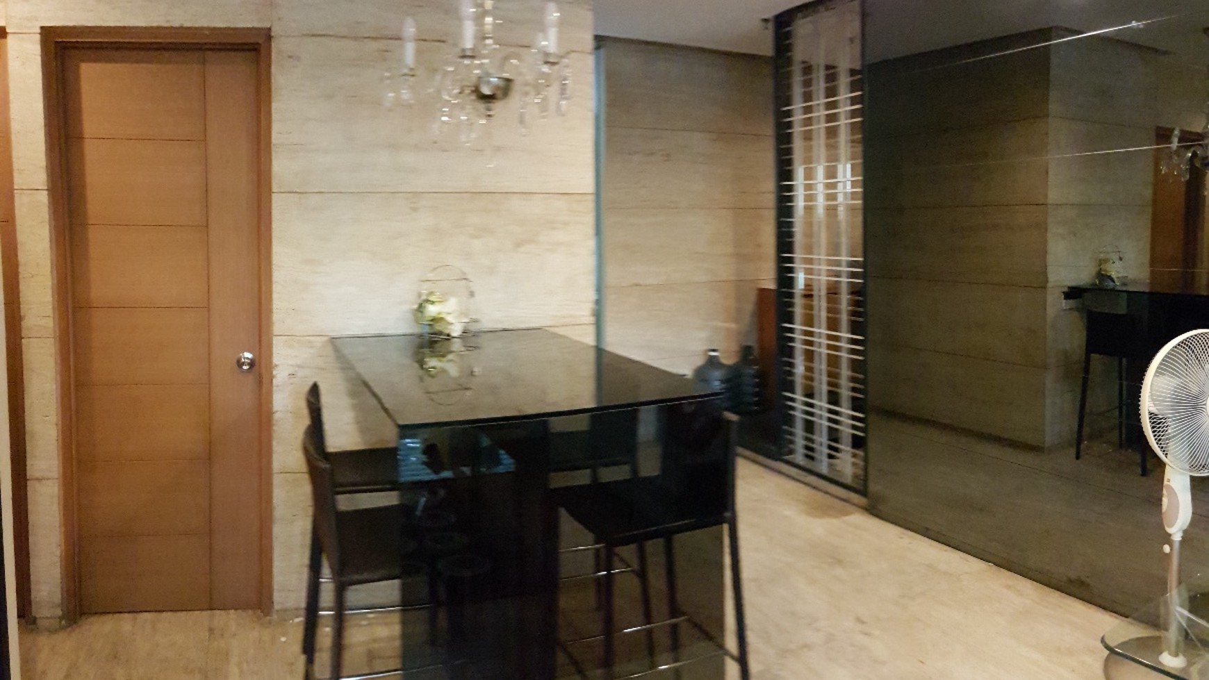 Jual Apartemen Hampton Park Lantai Rendah