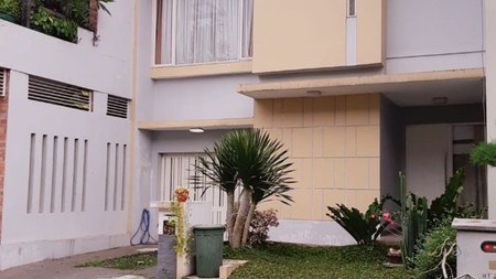 Rumah Bagus Di Kebayoran Village, Bintaro Jaya