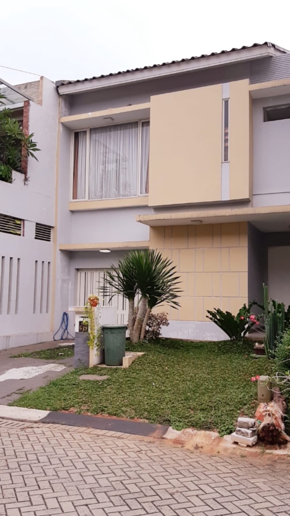 Rumah Bagus Di Kebayoran Village, Bintaro Jaya