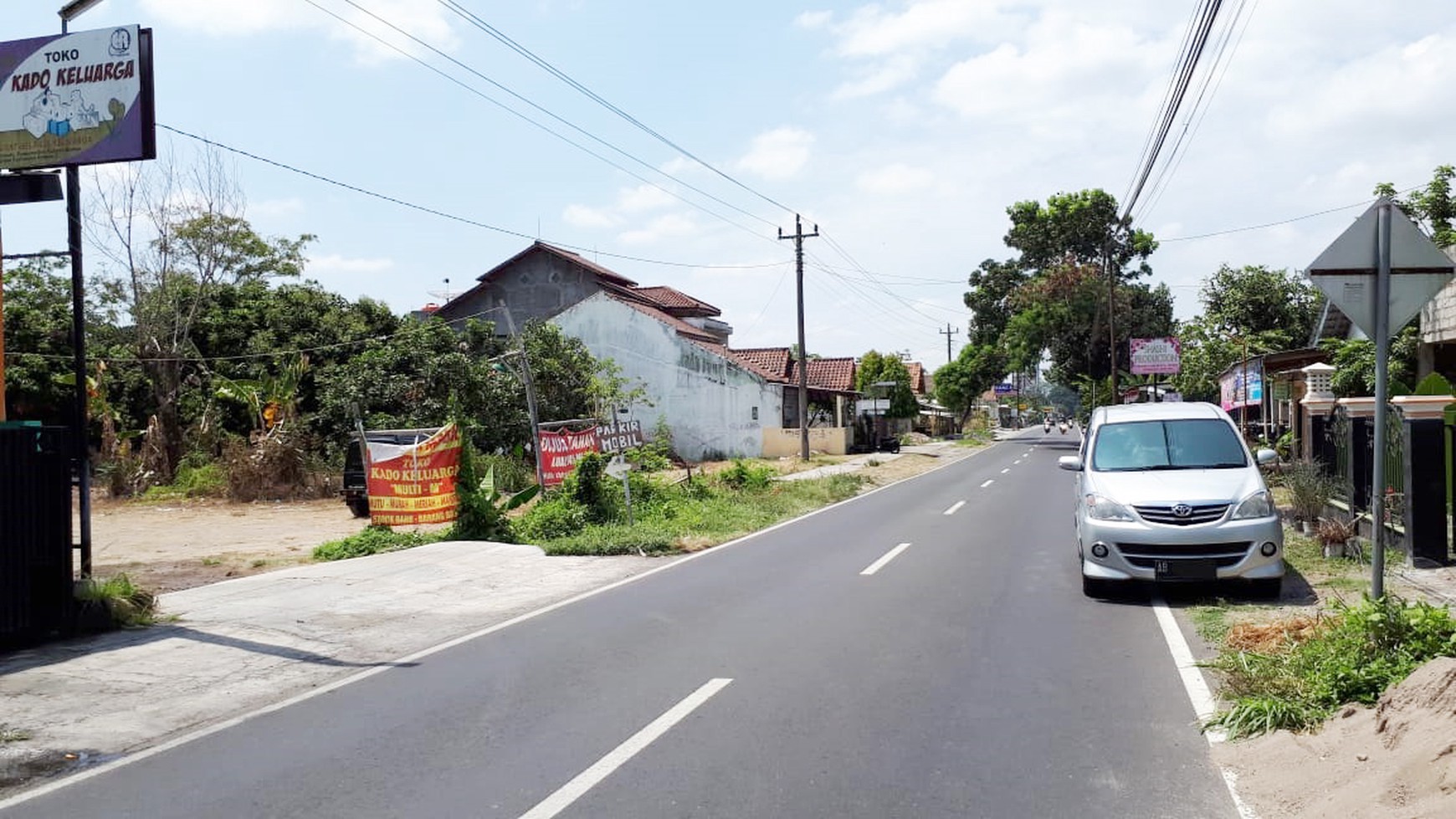 TANAH DILOKASI SETRATEGIS, COCOK UNTUK USAHA, RUMAH, DLL, SAMBISARI