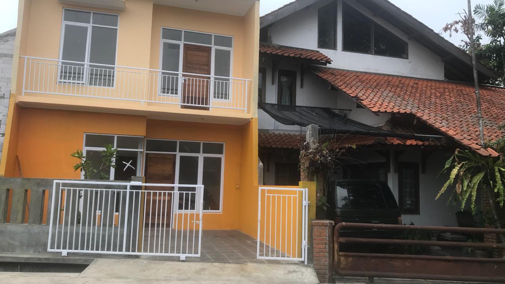 Rumah 2 Lantai di Komplek Reni jaya pamulang, Harga 700 Juta Nego