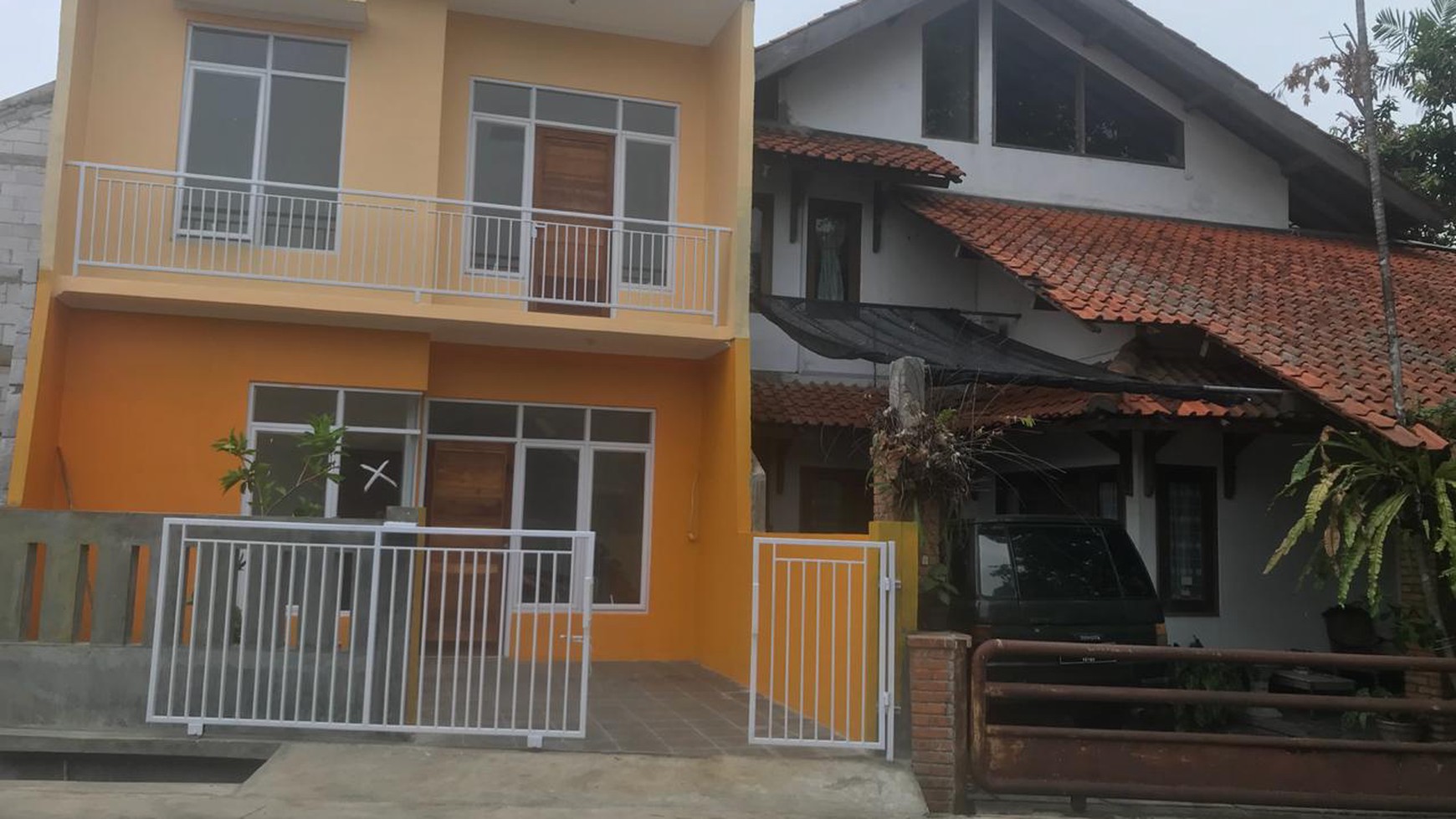 Rumah 2 Lantai di Komplek Reni jaya pamulang, Harga 700 Juta Nego